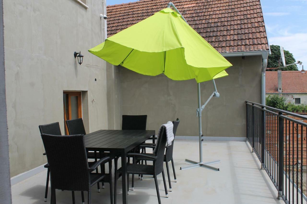 U Čápa Krásný apartmán v Sedleci Sedlec (Breclav) Exterior foto